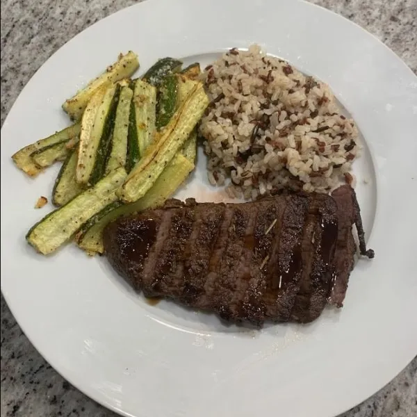 Gobble balsami-glazed sirloin steaks