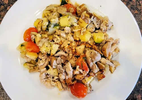 Trifecta Fajita Chipotle Chicken Bowl plate