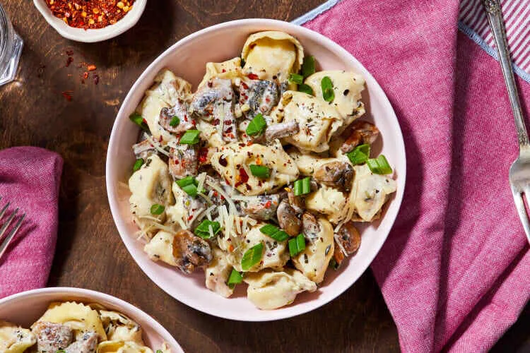 Cheese Tortellini With Mushroom Sauce